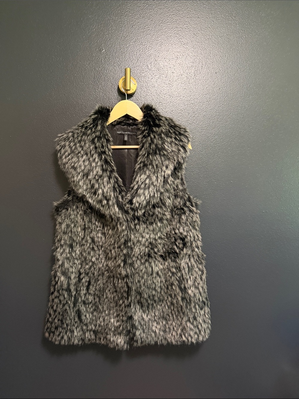 WHBM White House Black Market Shaggy Faux Fur Vest Grey Black Size Medium